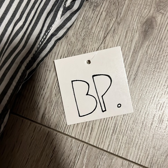 BP Striped Sleeveless Button Up - Picture 7 of 9